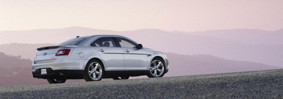  Ford Taurus SHO 2010 года  (фото 140 из 248)